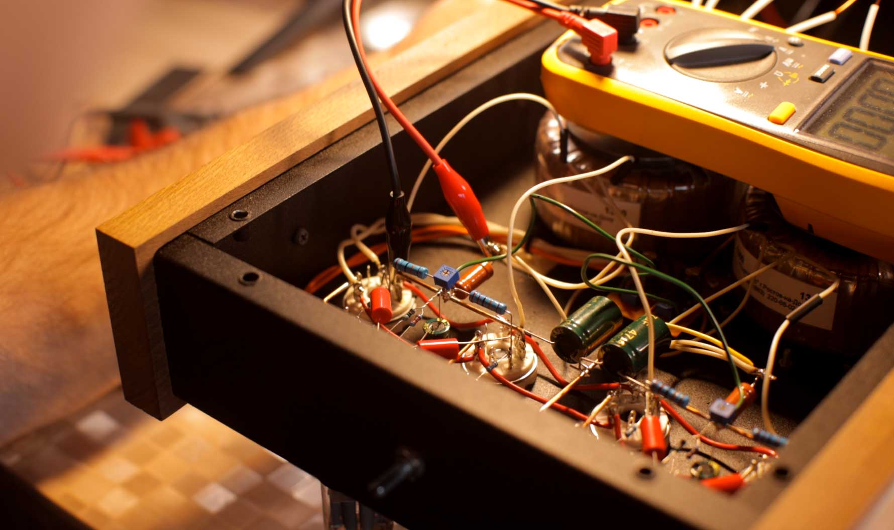 Почему Sound Addict DIY Kit 7 - Ламповый усилитель своими руками SoundAddict